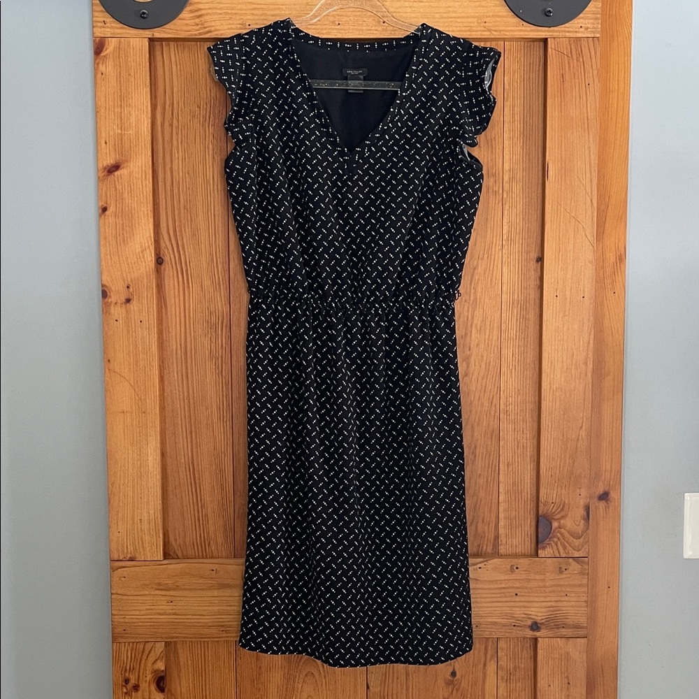 Ann Taylor Black and White Patterned Midi Dress